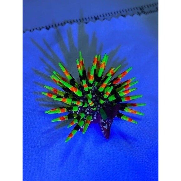 Porcupine Mexican Mini Oaxacan Alebrije Wood Hand Panited Little Pueblo - Picture 1 of 12